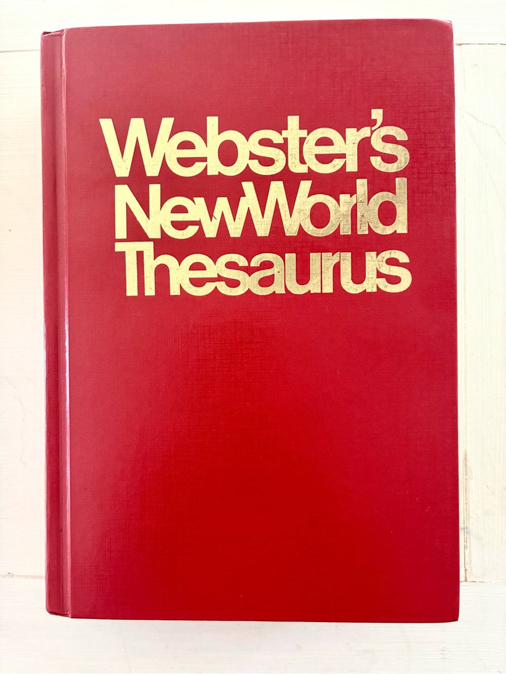 New World Thesaurus - Red